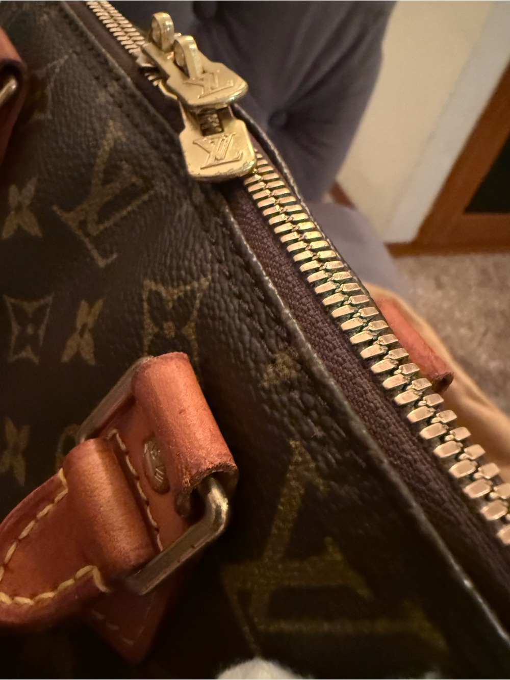 Louis Vuitton Monogram Alma Handbag in Brown and Tan - Picture 4 of 17